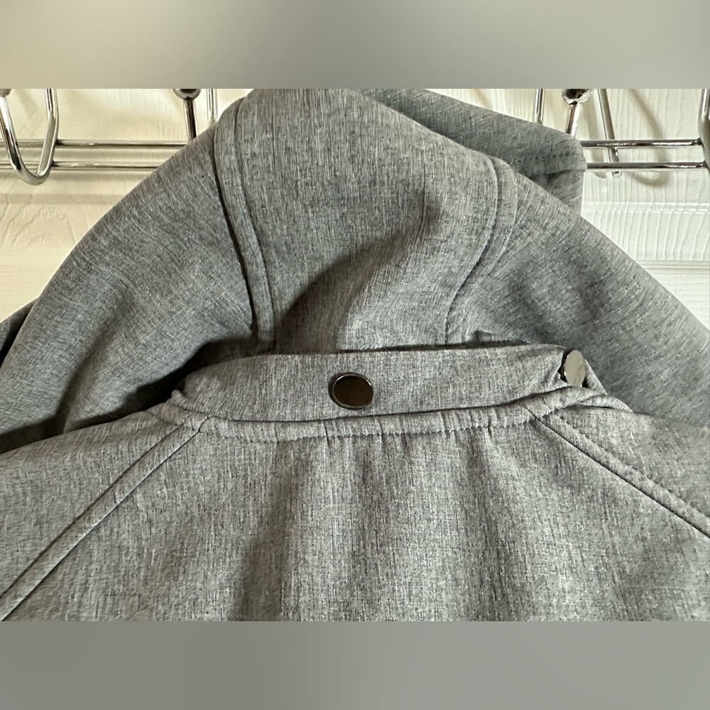 NOVELTI Light Grey Hooded Coat (Removable Hood, Size S) - Picture 9 of 12